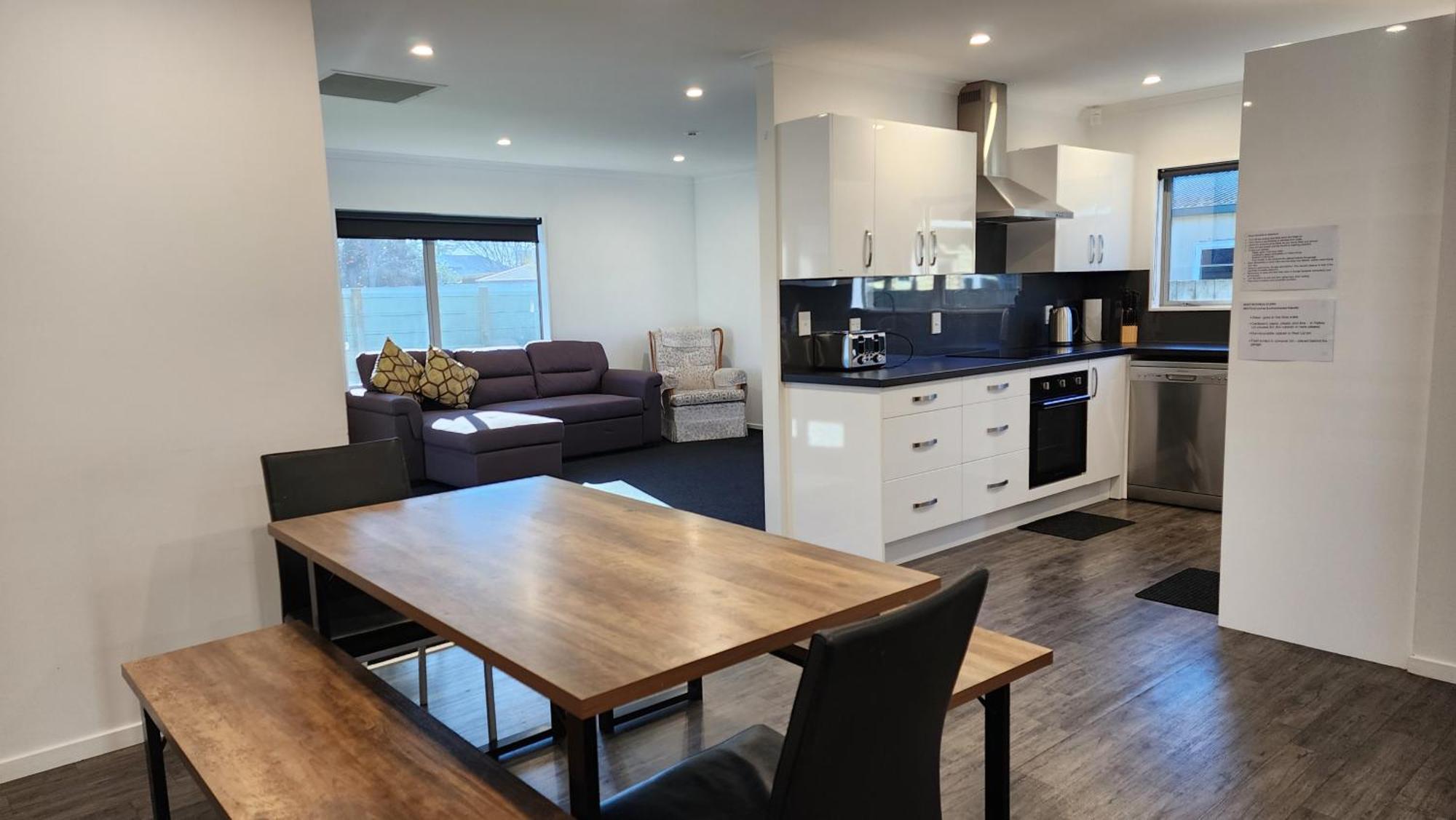 Oaktree Entire Holiday Home, Sleeps 8 To12 Rotorua Kültér fotó
