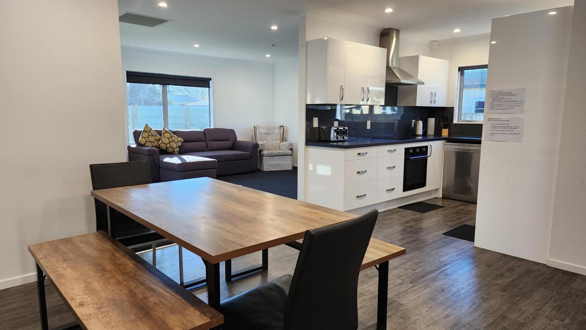Oaktree Entire Holiday Home, Sleeps 8 To12 Rotorua Kültér fotó