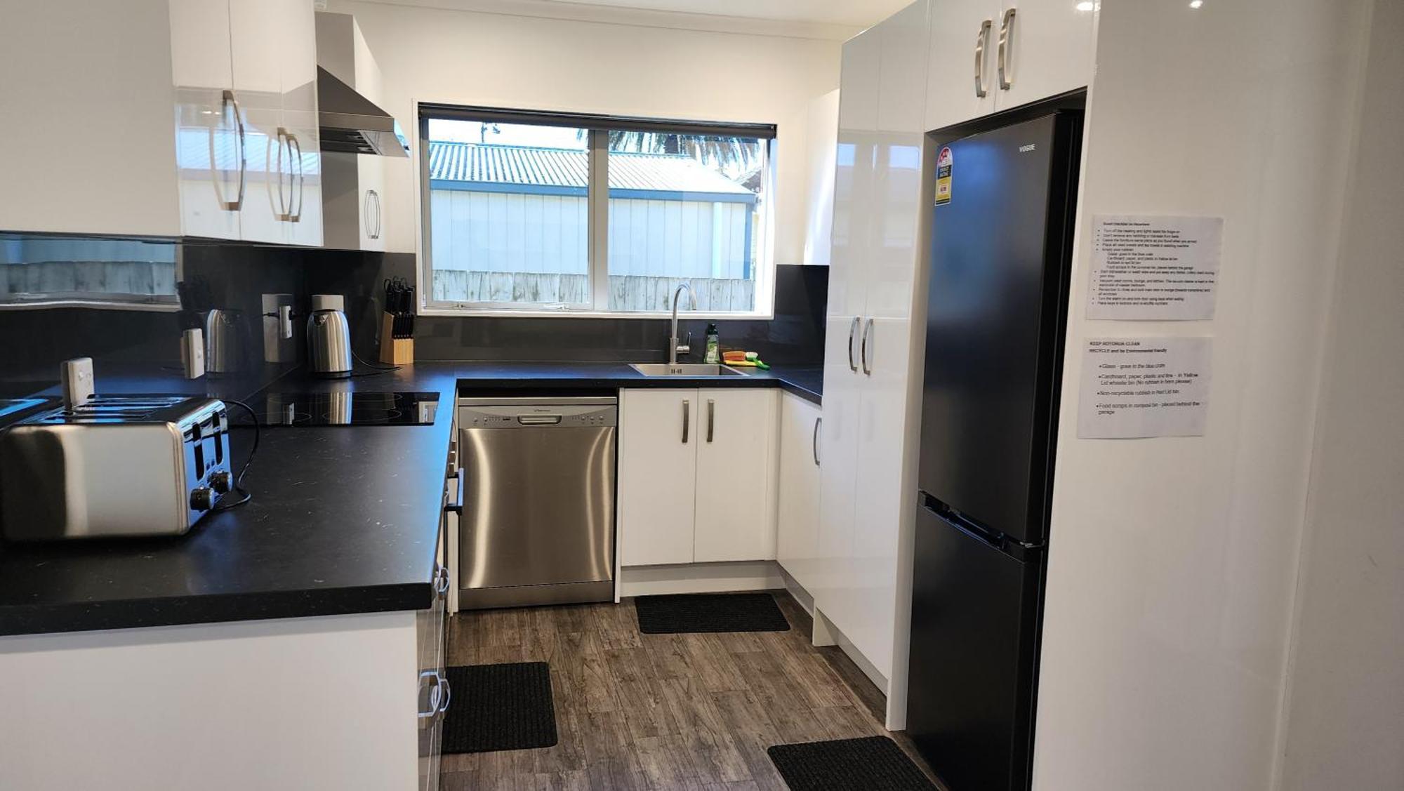 Oaktree Entire Holiday Home, Sleeps 8 To12 Rotorua Kültér fotó
